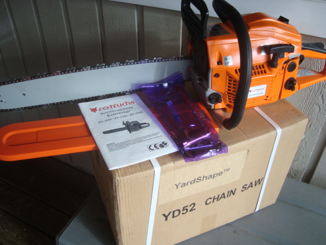 YardShape Gas 52cc Chainsaw 20" Bar YardShape Gas 52cc Chainsaw 20" Bar